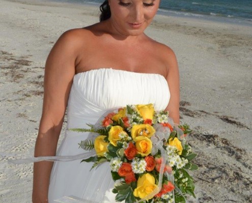 Braut mit Brautstrauß in Florida